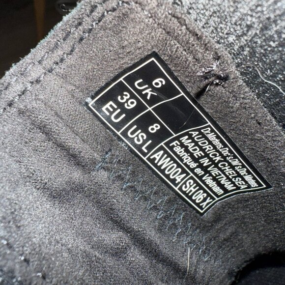 Smooth Leather Platform Chelsea Boots - Picture 7 of 7